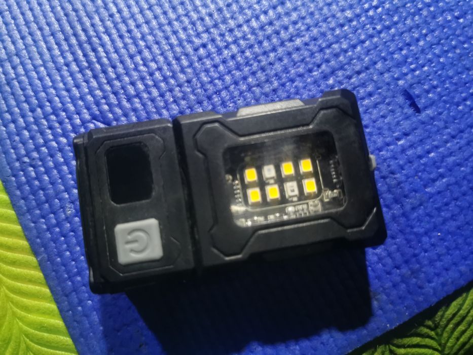 Продам карманный фонарик и повэрбанк, 2в1