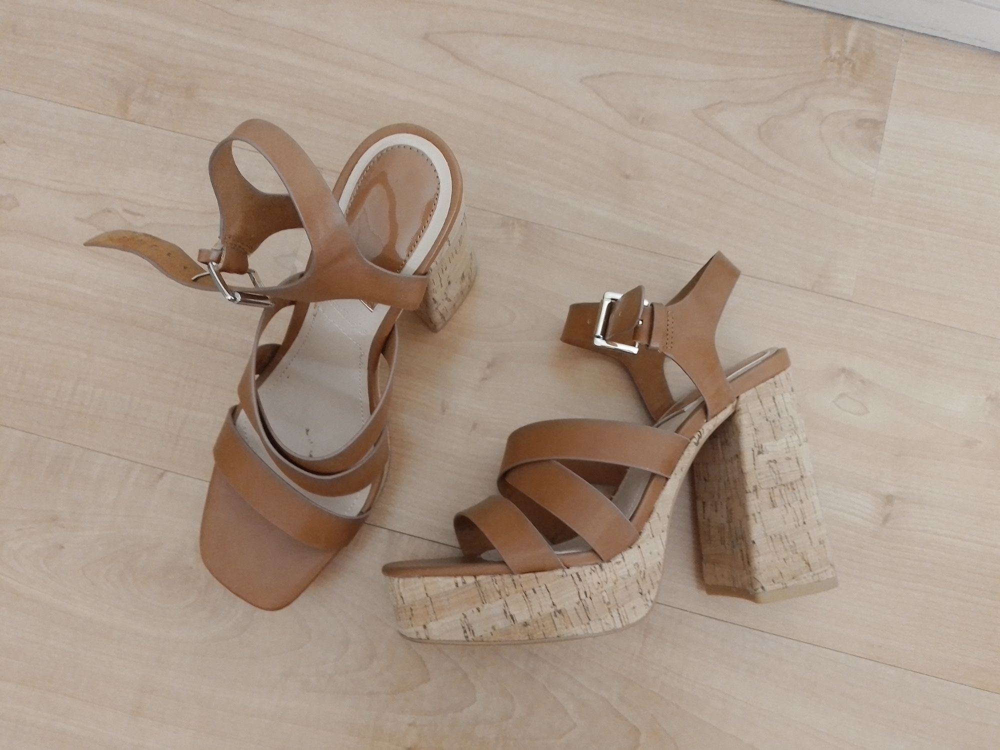 Sandalias marrones stradivarius cheap