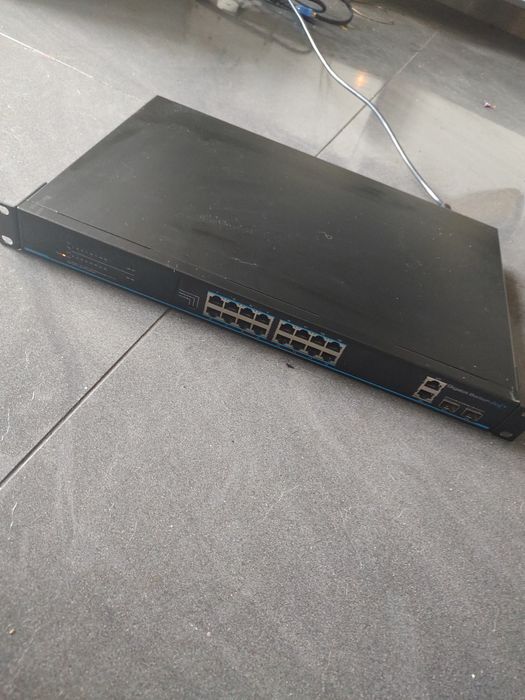 GoFort Switch Gigabit 16port