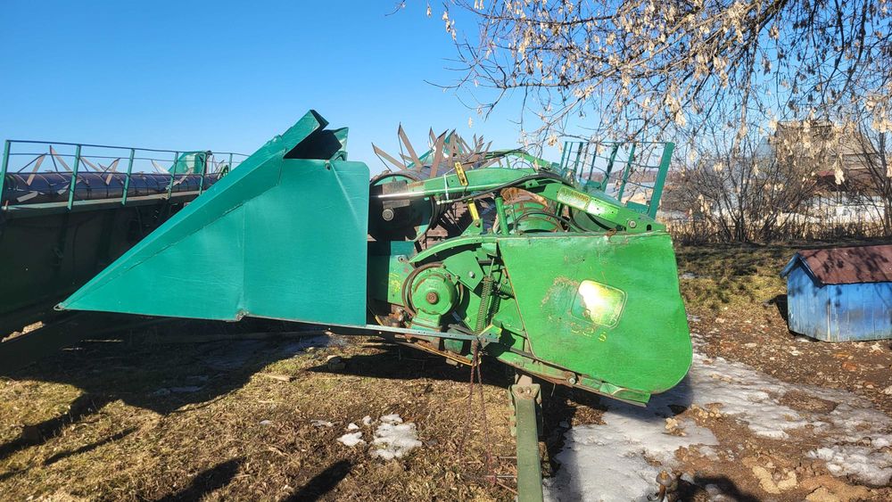 Комбайн зернозбиральний John Deere 9500