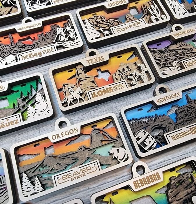 Лазерна різка - фанери, двп, хдф, акрилу, тканини, шкіри, картону.