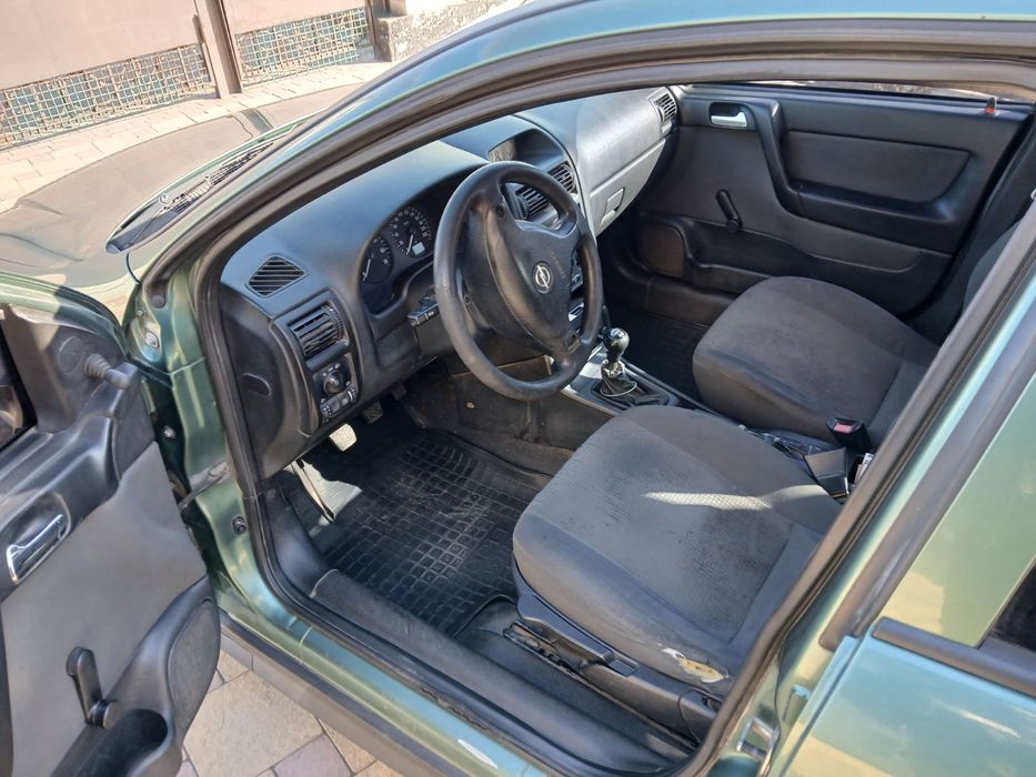 Опель астра 1.4 газ один власник