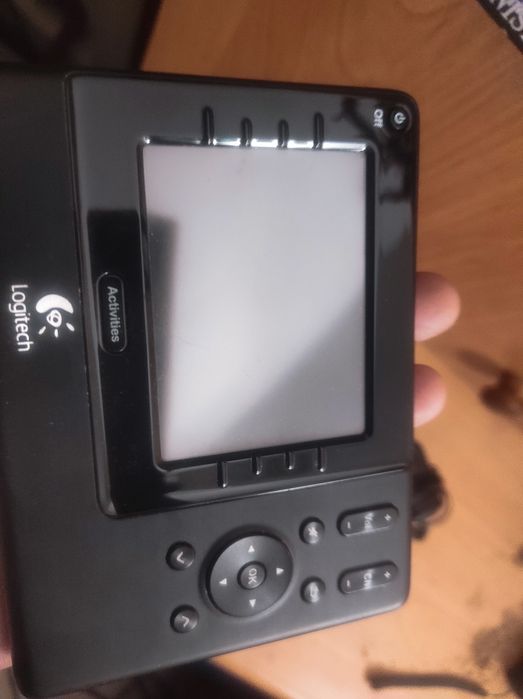 Logitech Outlet Harmony 1100 Advanced Universal Remote