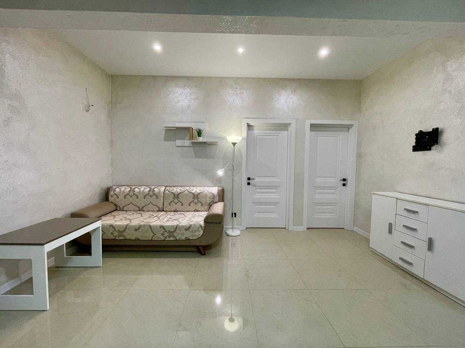 2-комнатаня квартира с ремонтом на Таирово