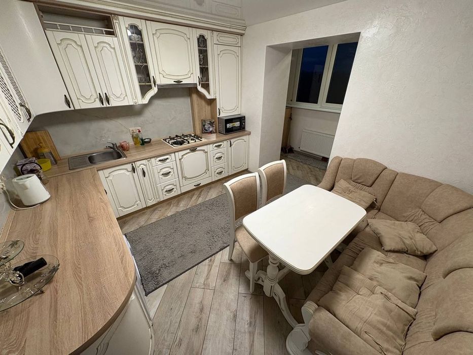 Подобово/погодинно, пр. Свободи, новобудова!