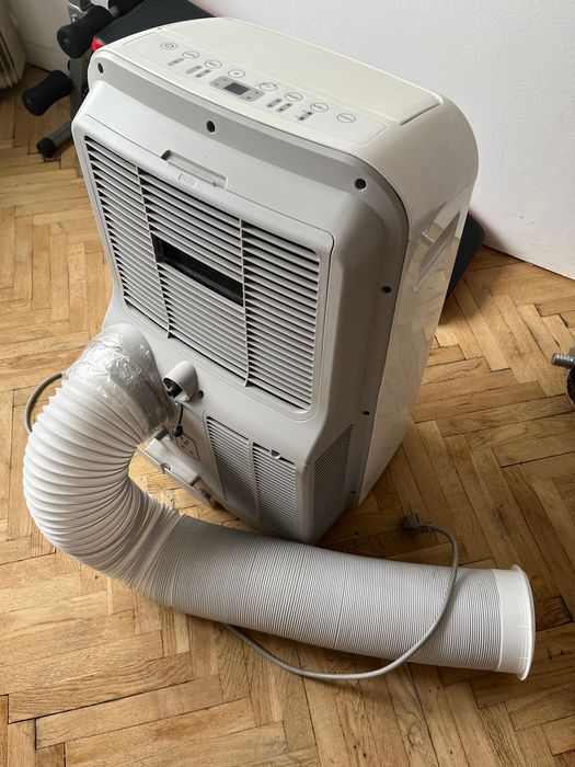Klimatyzator przenośny FrigoLine używany z rurą wyprowadzającą