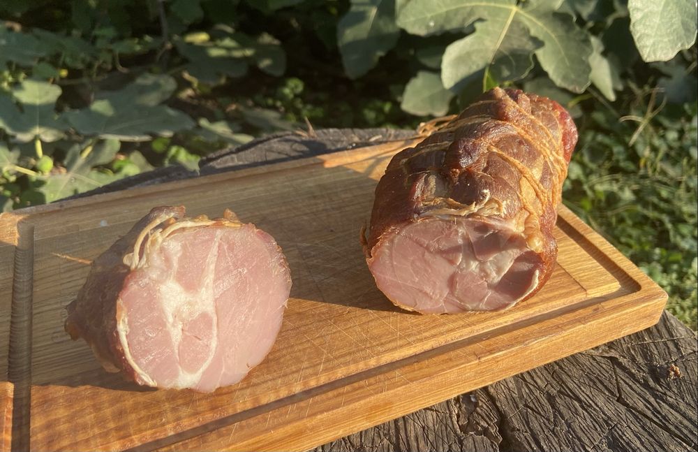 Шовдарь та Ребро копчено-варене Закарпатське