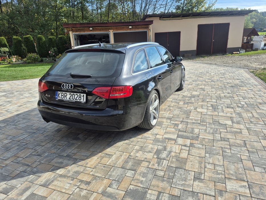Sprzedam Audi A4 B8 2.0 TDI – 143 KM