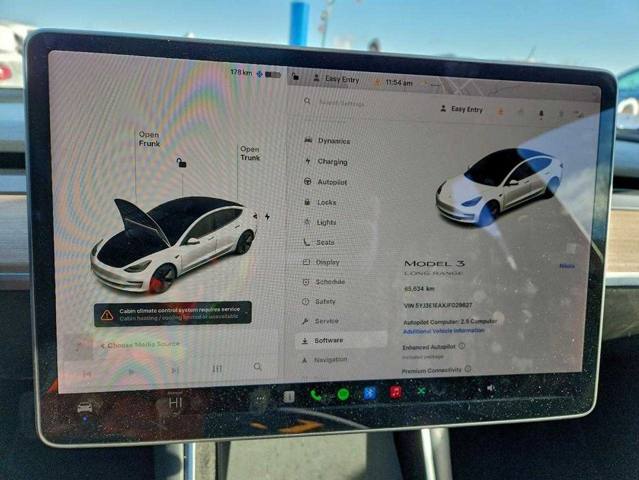 Tesla Model 3 Long Range 2018 в дорозі
