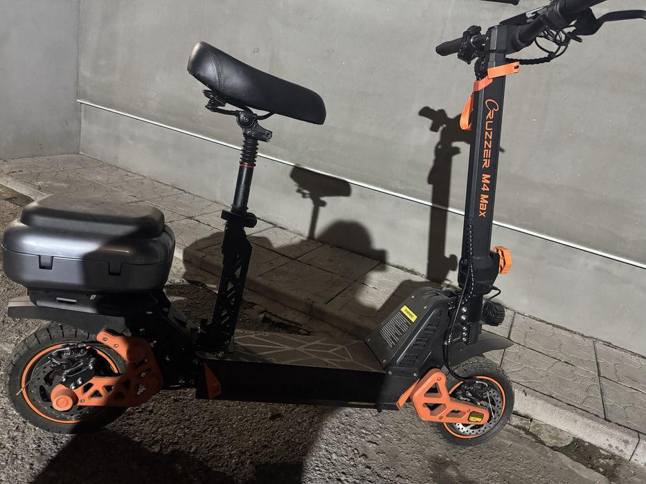 Електросамокат Cruzzer M4 Max (1000W 48V 21Ah)..