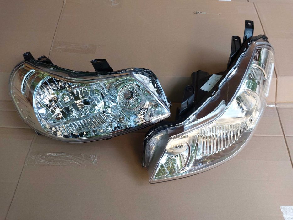 SUZUKI SX4 2006 -lampa przednia lewa + prawa komplet