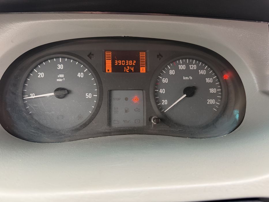 Opel Vivaro Вантажний, 2008р, 2.0л дизель. Живий!