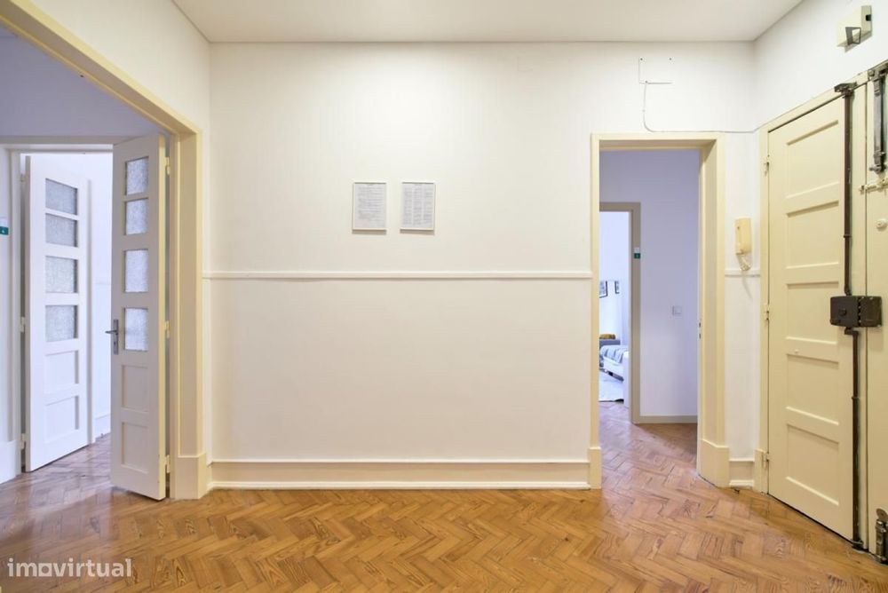 Quarto - localizado em Alameda Lisbon