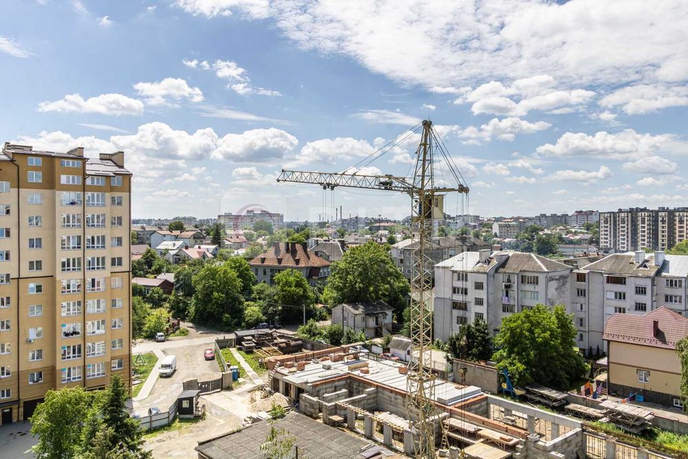 Продаж 1-кімнатної квартири в новобудові поруч із центром!