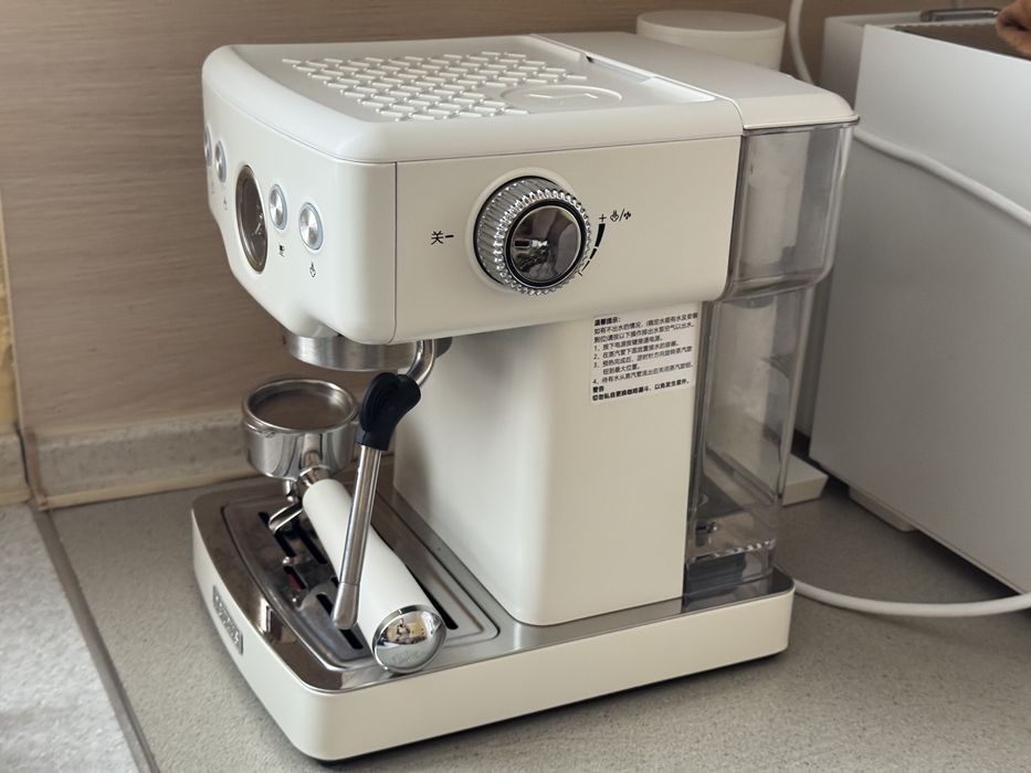 Рожкова кавомашина Petrus PE3690s  рожкова кавоварка