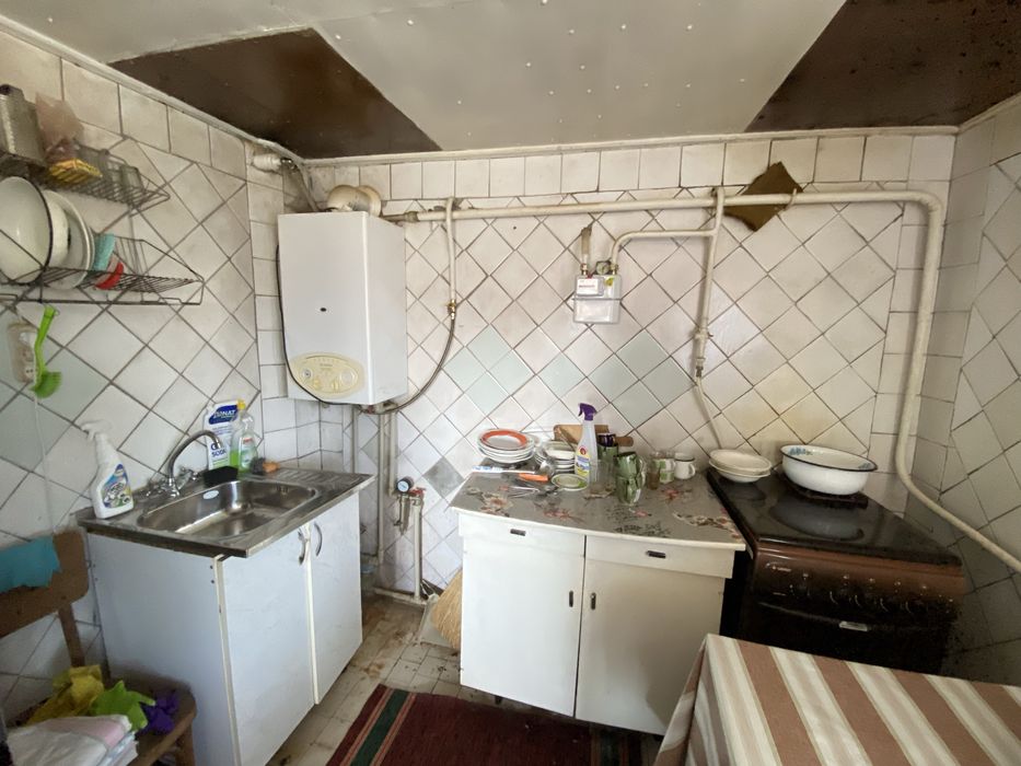 Продаж будинку зі зручностями с. Безугляки