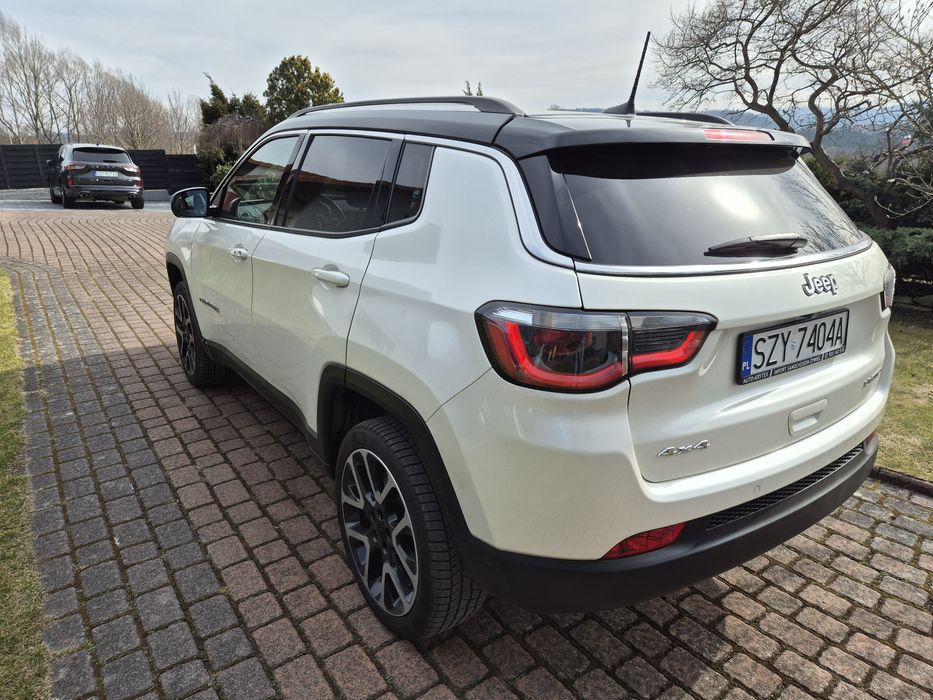 Rezerwacja Jeep compass 2018  benzyna 4x4 full wersja Limited super stan