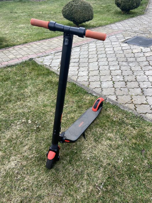 Електросамокат  ninebot es1l відмінний стан