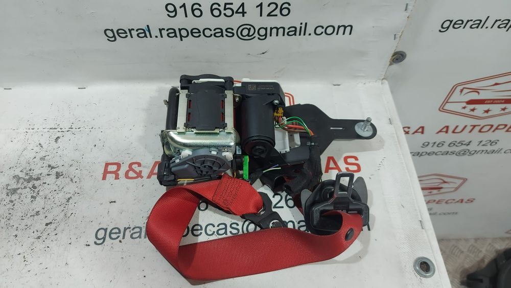 Cinto de Segurança com Pré Tensor Frente Esquerdo Mercedes Class C