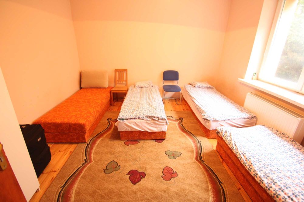 Noclegi hostel pokoj dla 3-4 osób Warszawa Bemowo ХocелКватера кімнати