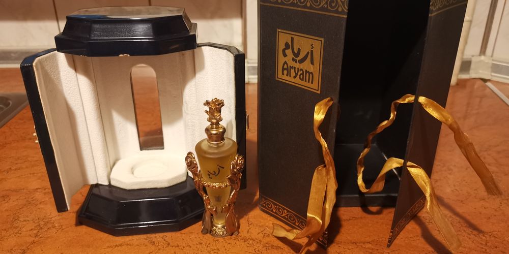 ARABIAN OUD – ARYAM | Luksus z Dubaju | Unikatowy Flakon | Oud & Rose