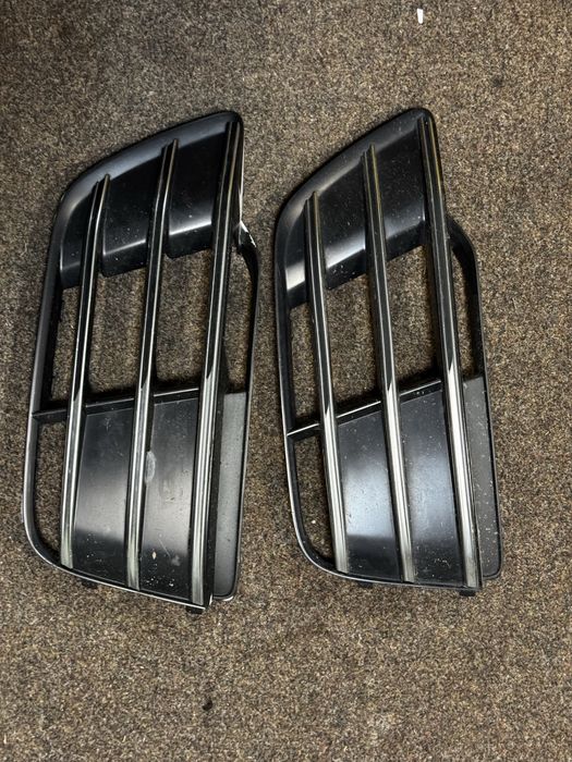 Решетки переднего бампера Audi Q5 80a