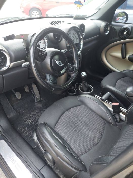 Mini Cooper 2011 рік