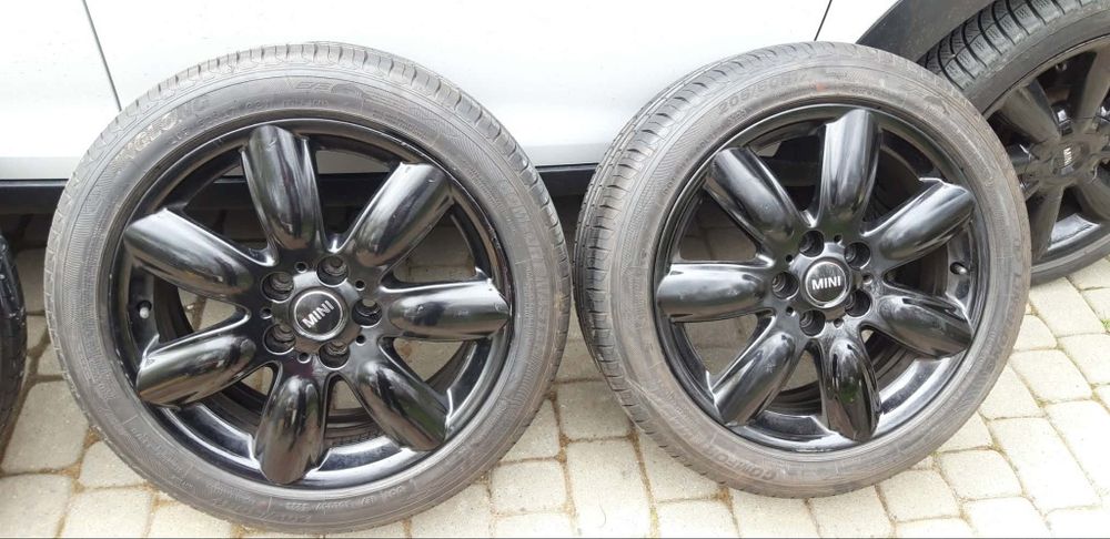 Felgi aluminiowe  z oponami do Mini Cooper countryman