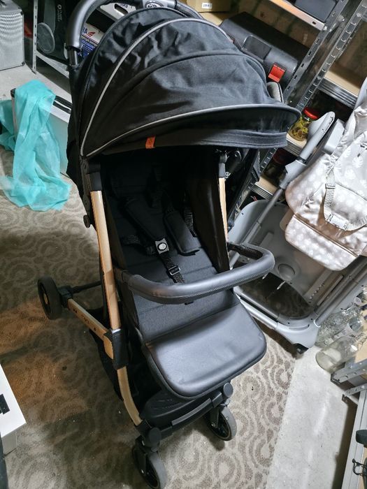 Wózek spacerowy Momi