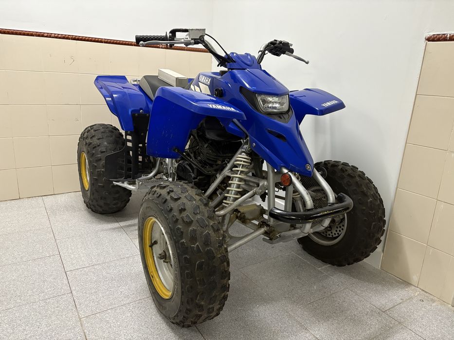 Moto 4 Yamaha 200 cc 2 tempos - 1 Dono - pneus Origem