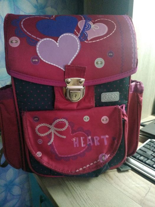 Рюкзак каркасний , дуже зручний Zibi