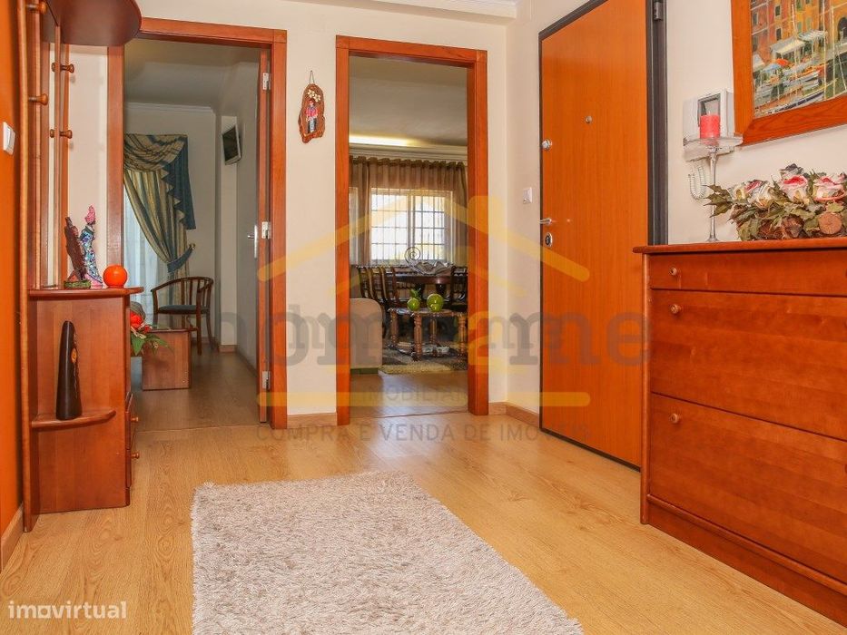 Fantastic T2 Apartment with 2 Balconies and Storage Room