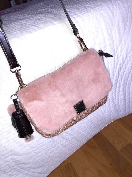 Mala Tiracolo Parfois com Pêlo Rosa
