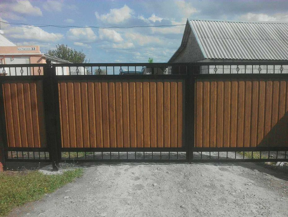 Паркан під Дерево Золотий Дуб