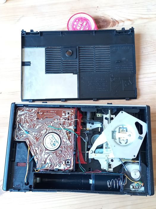 Nowy Magnetofon kasetowy przenośny MK232 UNITRA GRUNDIG deck tape prl