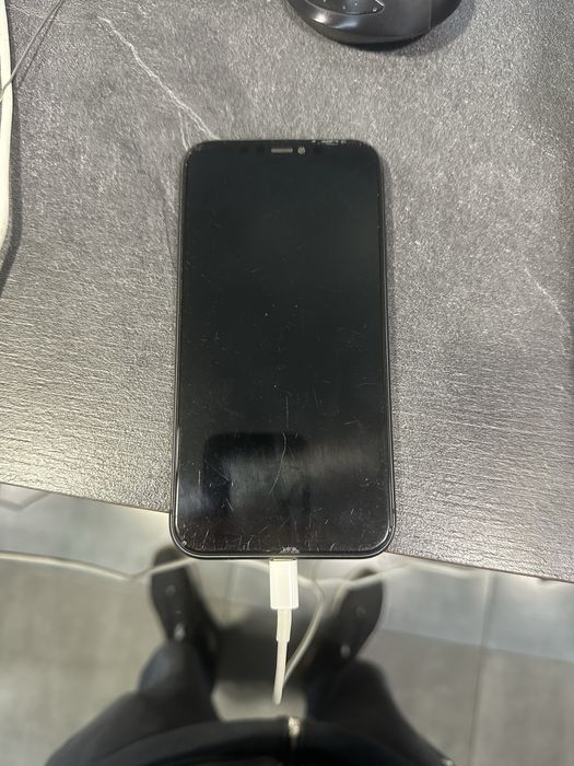 Iphone 11 128g  не плохое состояние