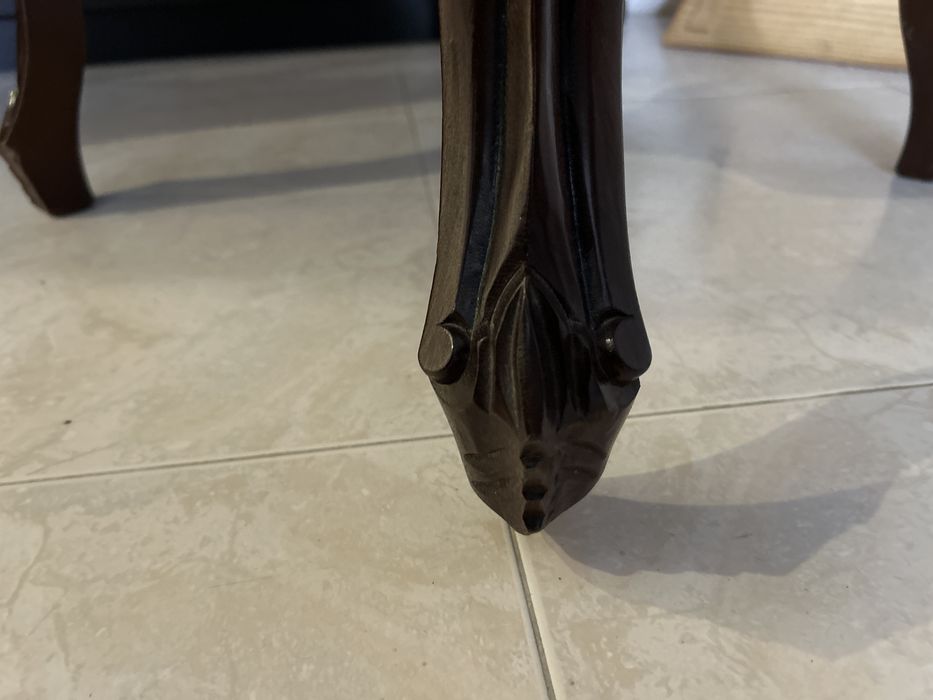 Vendo mesa , madeira , com pedra marmore