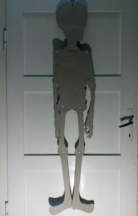 Kościotrup z papieru.