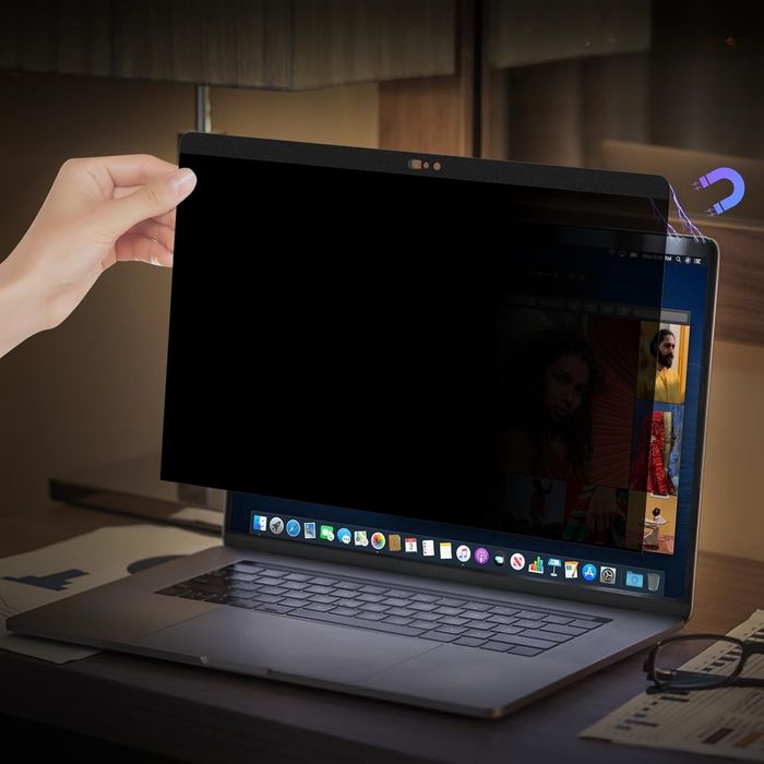 Magnetyczny filtr prywatności do Apple MacBook Pro 16" filtr światła