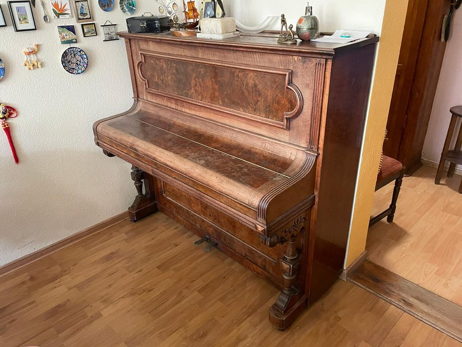 Pianino A.Klose Brieg