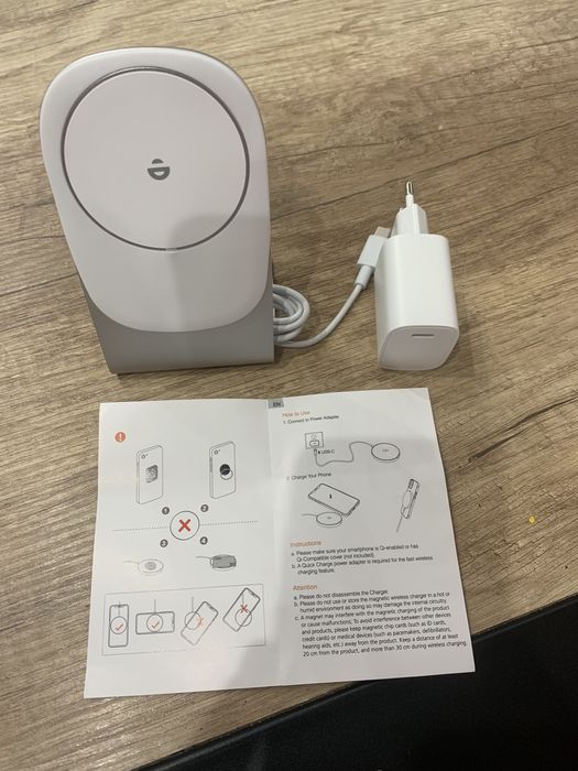 Ładowarka indukcyjna magnetyczna ze stojakiem nowa