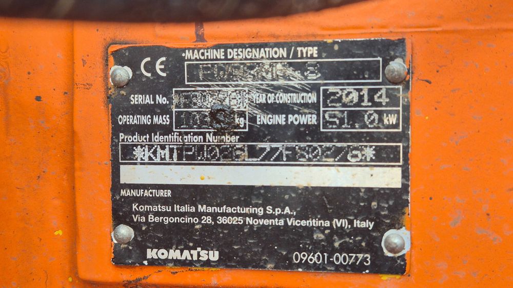 Komatsu PW98-MR8 2014r kompl. 7 łyżek