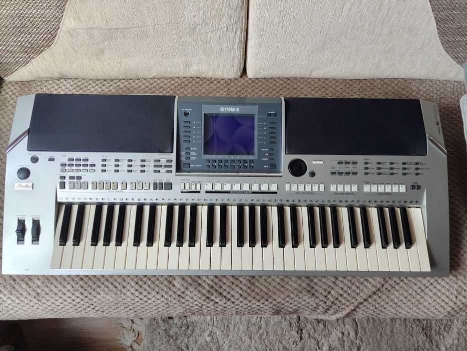 Keyboard Yamaha PSR S700