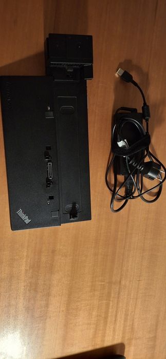 Lenovo - ThinkPad Ultra Docking Station .