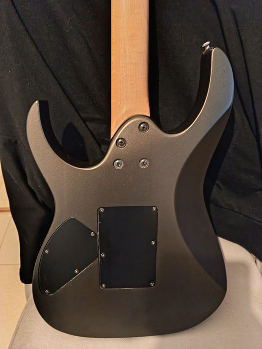 Guitarra Ibanez RG320