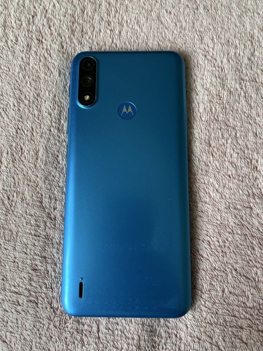 Motorola E7 power