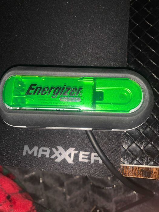 Ładowarka Energizer Mini AA AAA