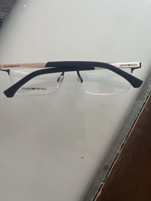 Oprawki marki Emporio Armani