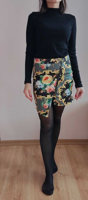 Nowa krótka kolorowa spódniczka, rozmiar 36