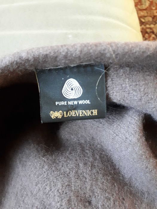 Beret z wełny Loevenich